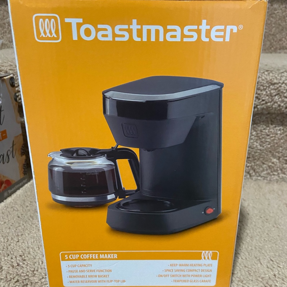 Toastmaster 5-Cup Coffee Maker - Black